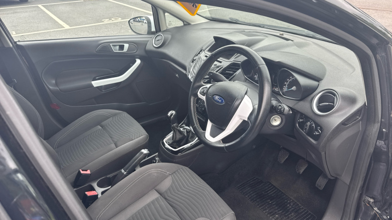 Ford Fiesta 1.25 82 Zetec 5dr Petrol Hatchback